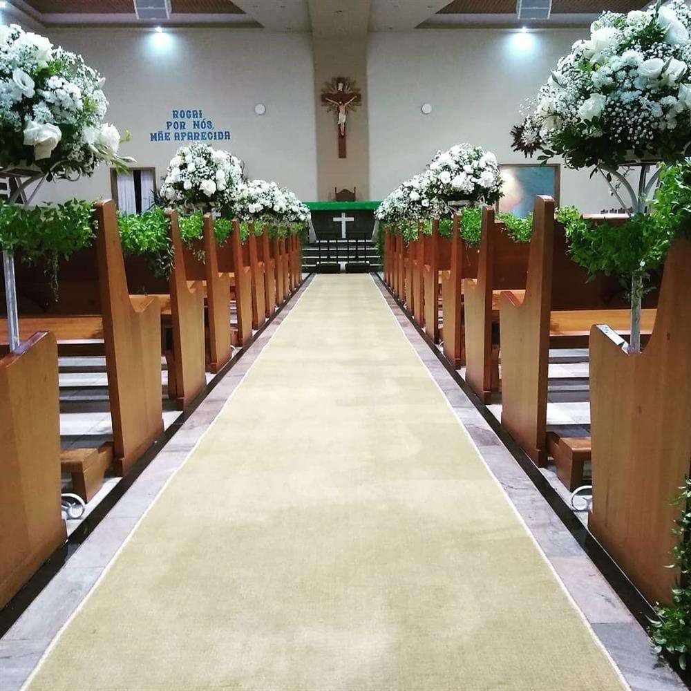 decoração com flores altas para casamento