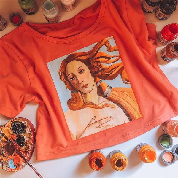 blusa com pintura a mão