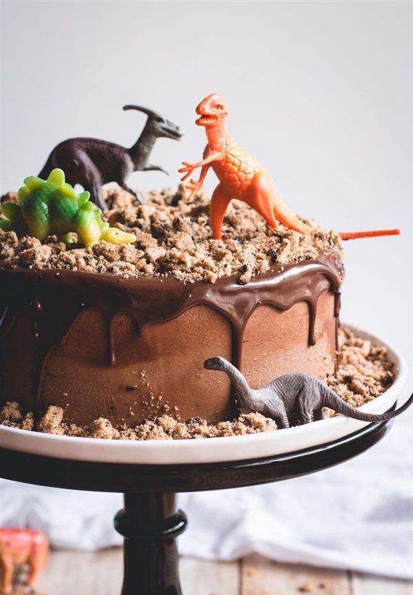 bolo decorado dinossauro