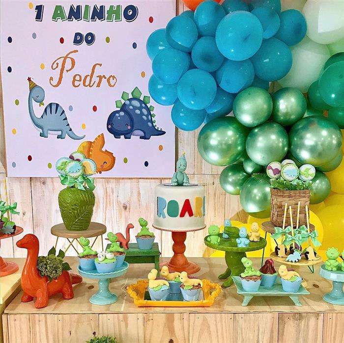 festa mine table dinossauro