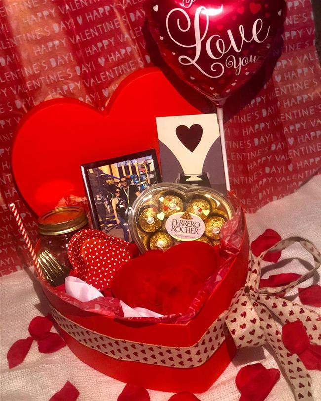 cesta de chocolate para dia dos namorados