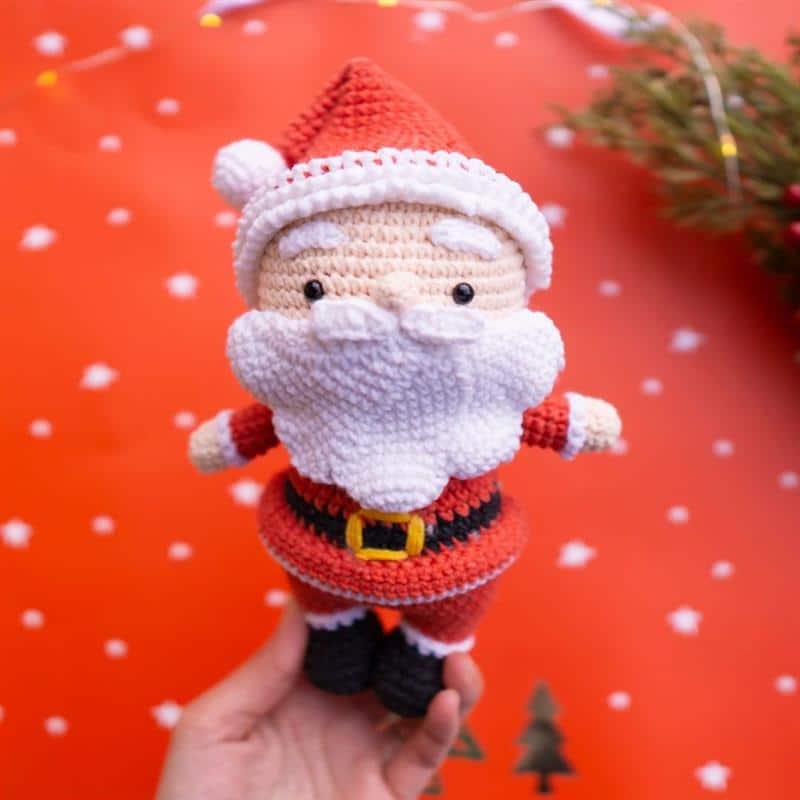 papai noel de croche pequeno