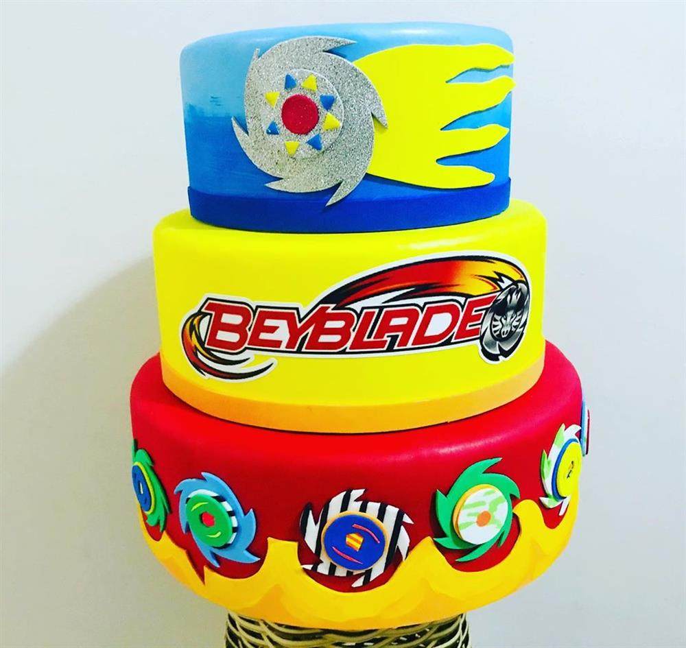 modelo colorido do beyblade