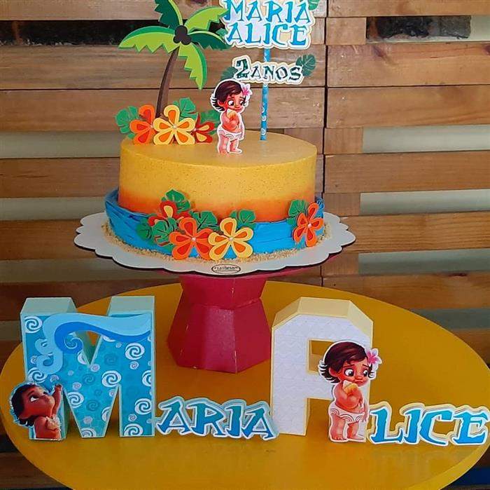 bolo moana com letras 3d