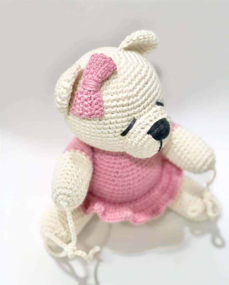 urso amigurumi branco