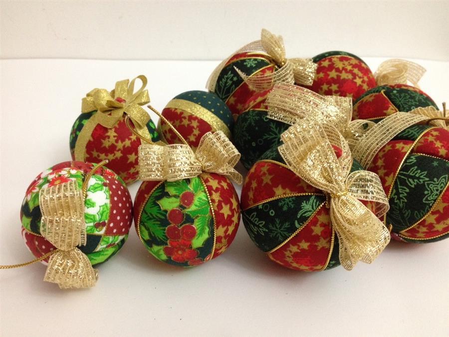 Bolas de Natal em patchwork