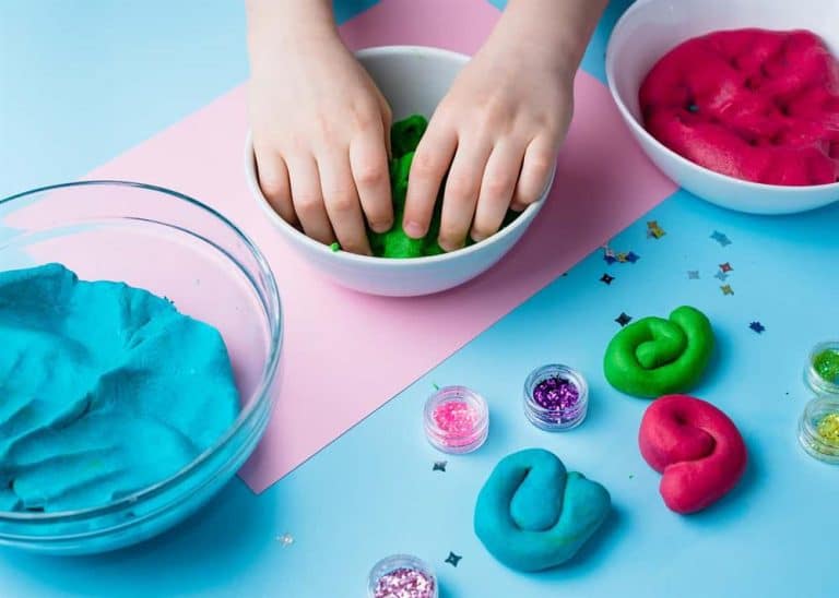 10 Receitas de como fazer massinha caseira para brincar - Artesanato ...