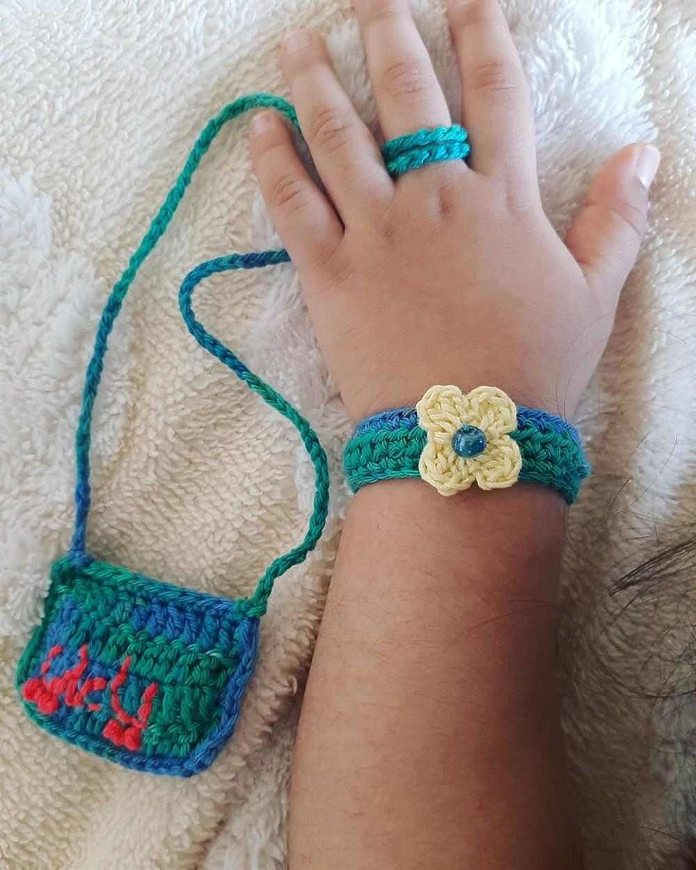 pulseira de crochê infantil