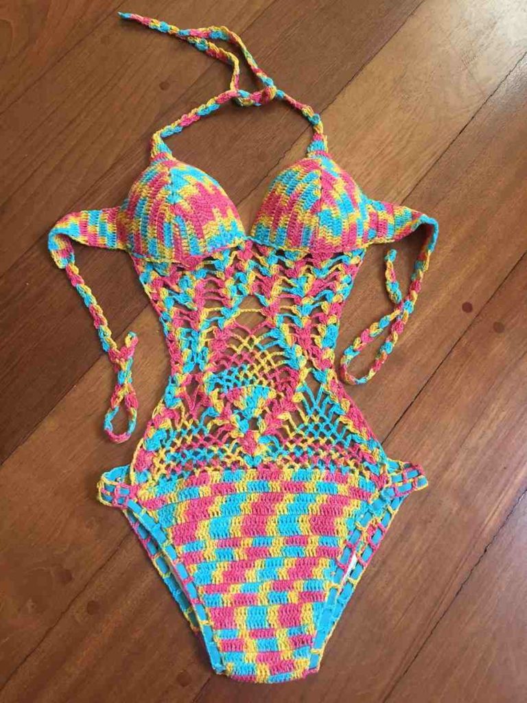 Maiô Feminino Savarana Com Babados E Gola V - Controle De Barriga, Manga Curta, Estilo Emagrecedor