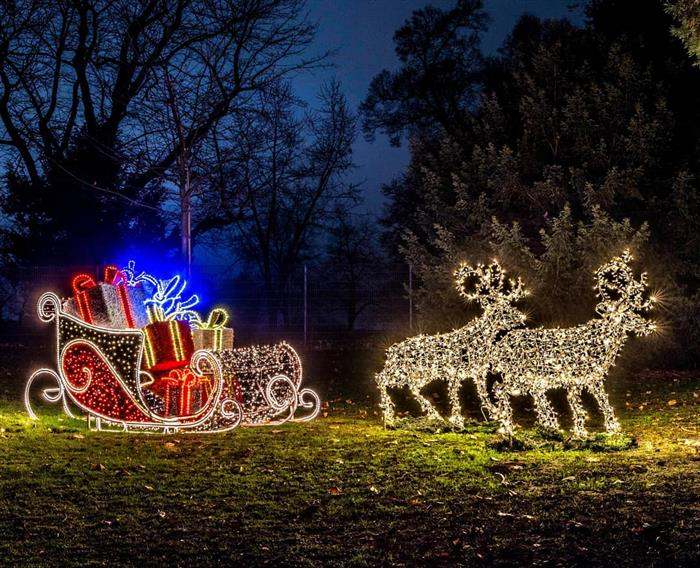 decoração com treno luminoso