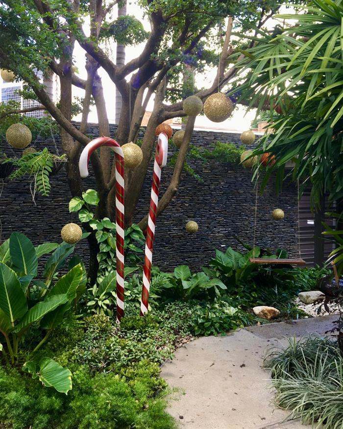 decoração de natal em jardim