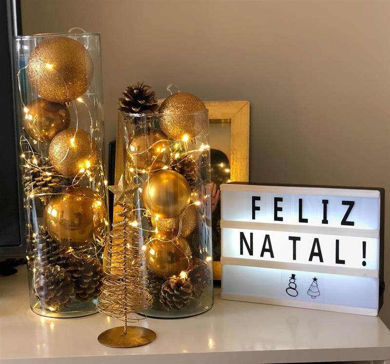 Enfeites de Natal de bolas e vidros