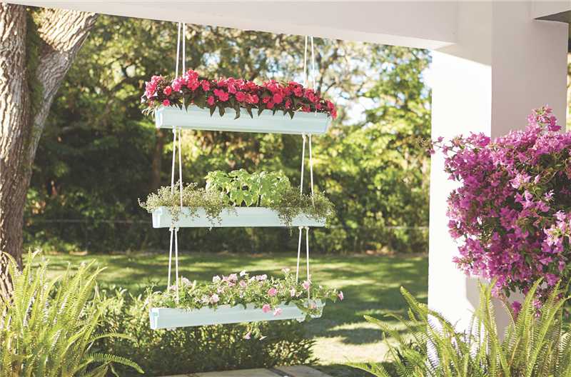 Jardim vertical com calha de PVC