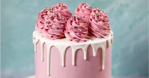 Bolo com Rosa Chantilly P/Mulher Fácil de decorar 