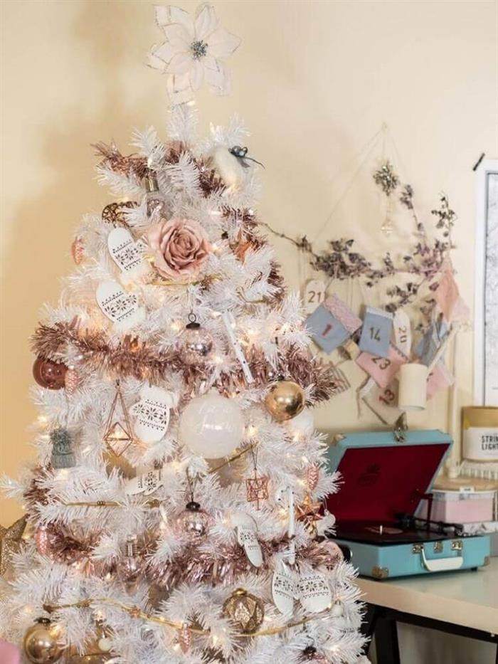 Festão de Natal: 45 ideias para decorar árvores e ambientes - Artesanato  Passo a Passo!