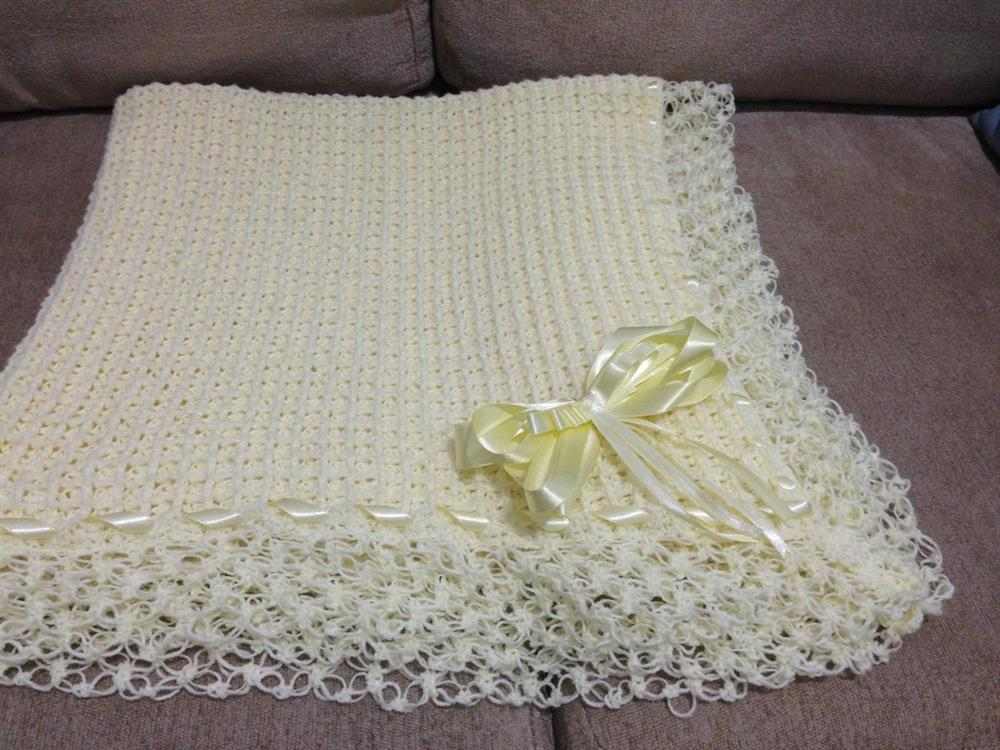 manta de croche para bebe amarela