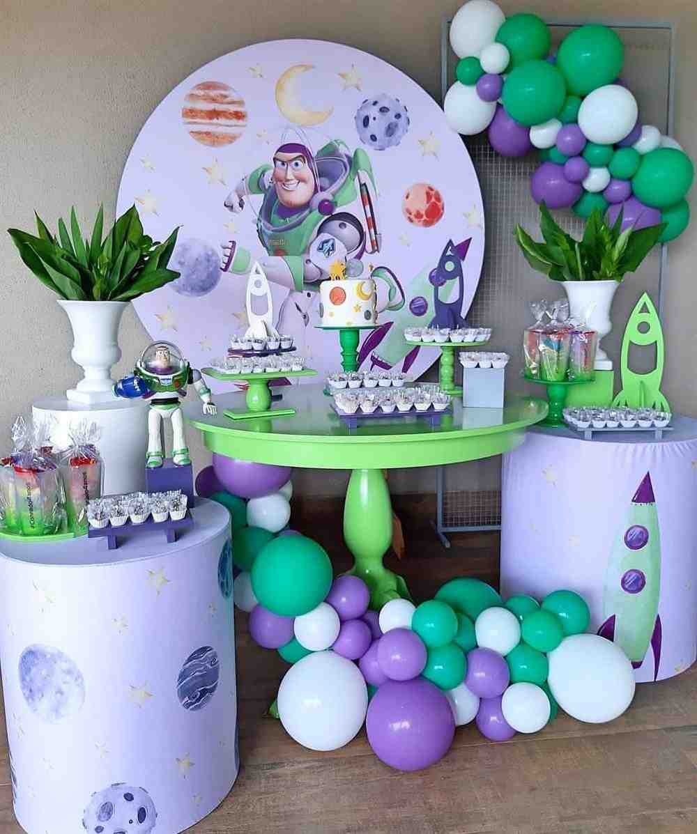 aniversário infantil do Buzz Lightyear