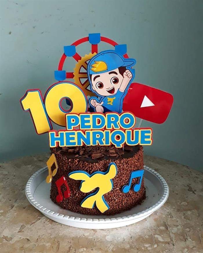 bolo de chocolate luccas neto