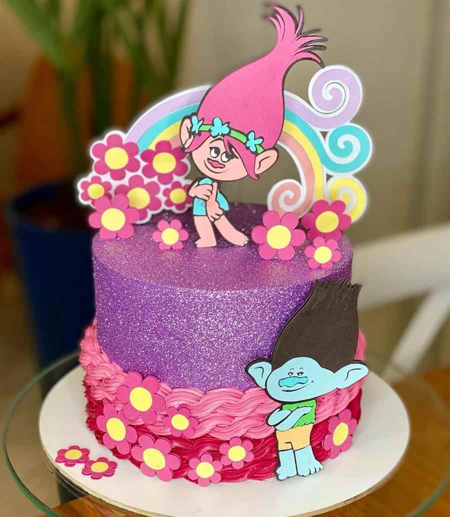 Bolo decorado tema Trolls