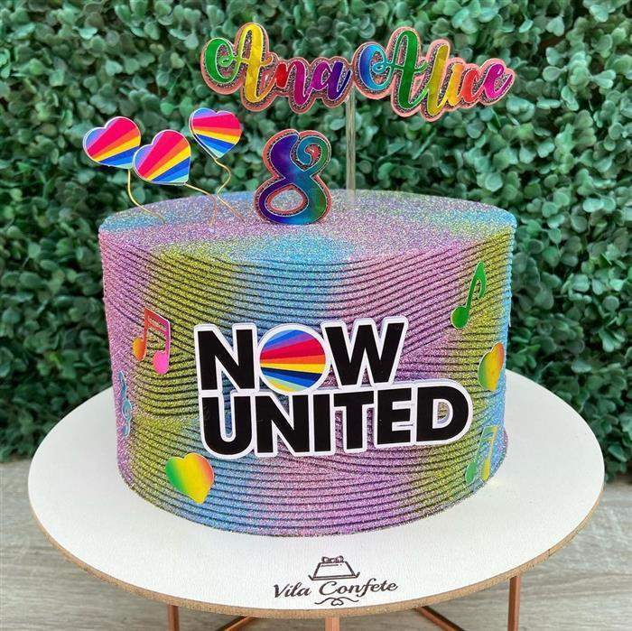 bolo com tema now united