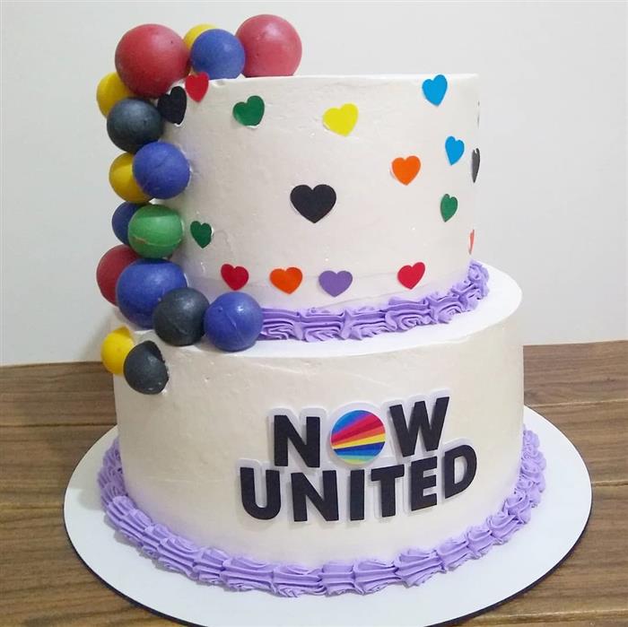 festa de now united simples