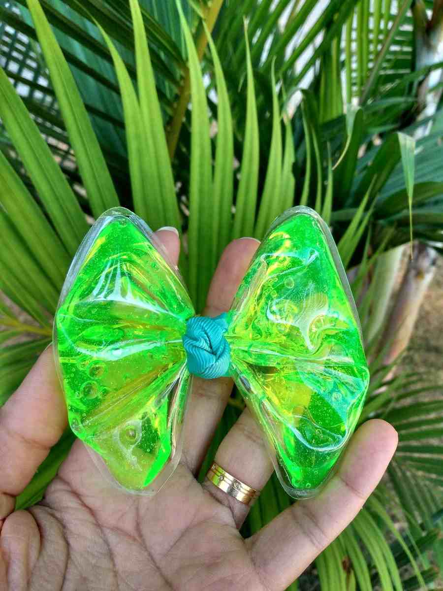 plástico cristal com slime de glitter