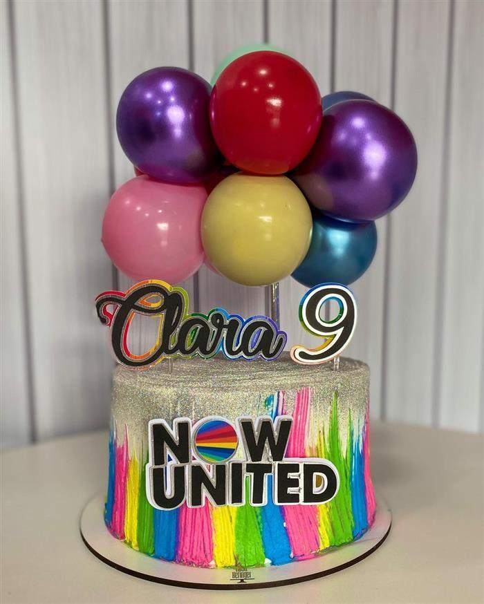 topper balloon cake 