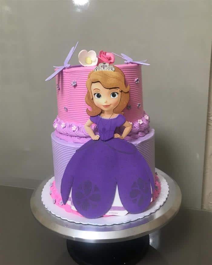 85 modelos de bolo da Princesa Sofia para abrilhantar a sua festa