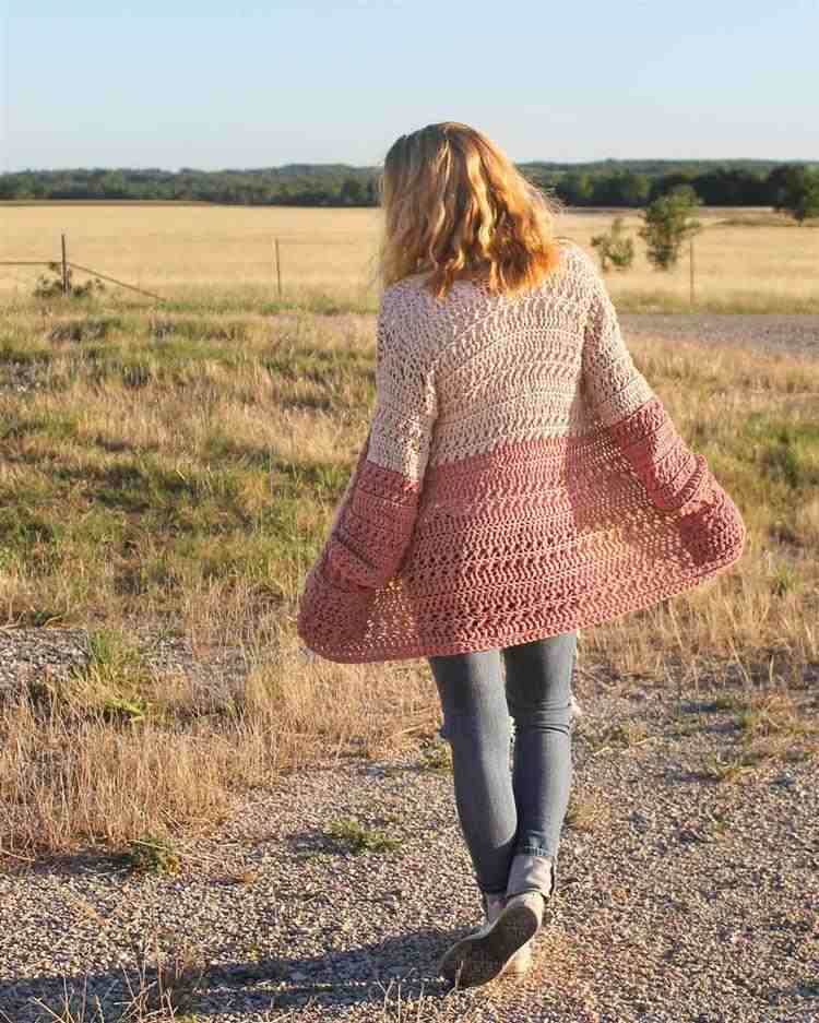 cardigan de crochê rosa 