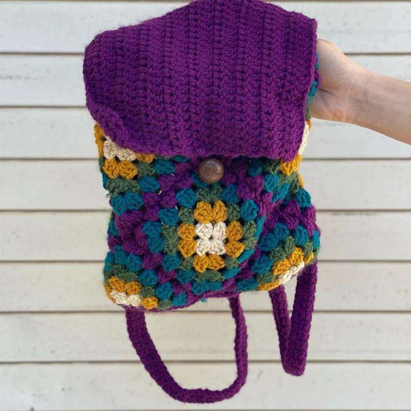 mochila de crochê hippie