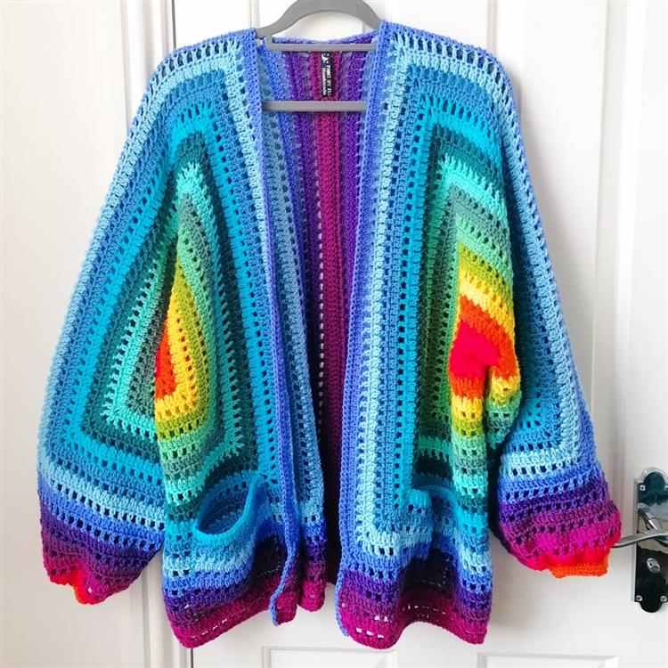 cardigan super colorido