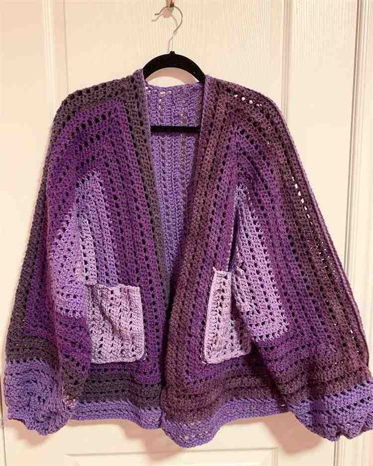 cardigan violeta