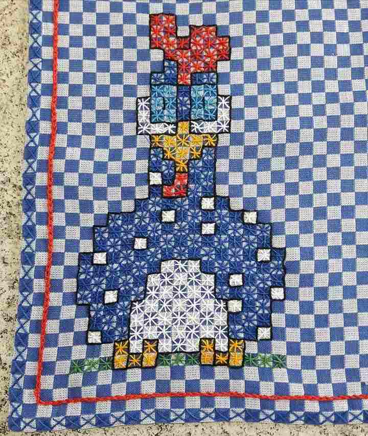 Pano de prato bordado ponto cruz tecido xadrez azul – RegeArte