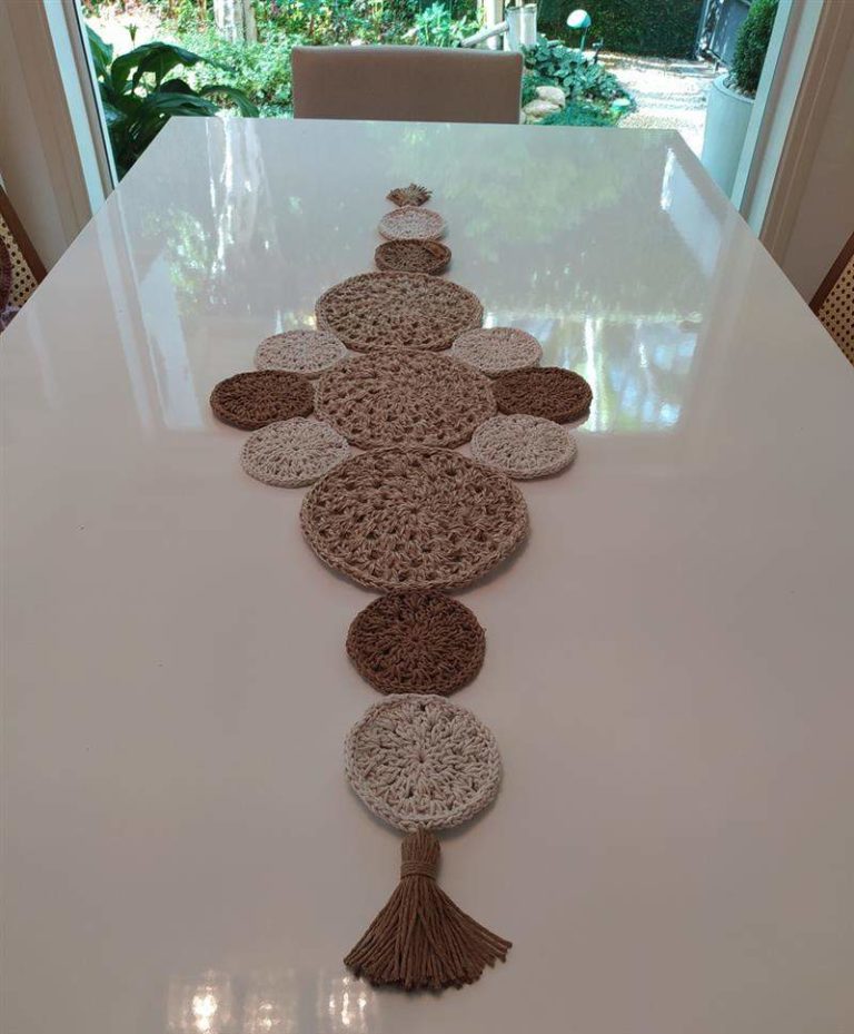 76 Trilhos de mesa em crochê aconchegantes e modernos - Artesanato ...