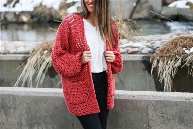 cardigan de crochê vermelho