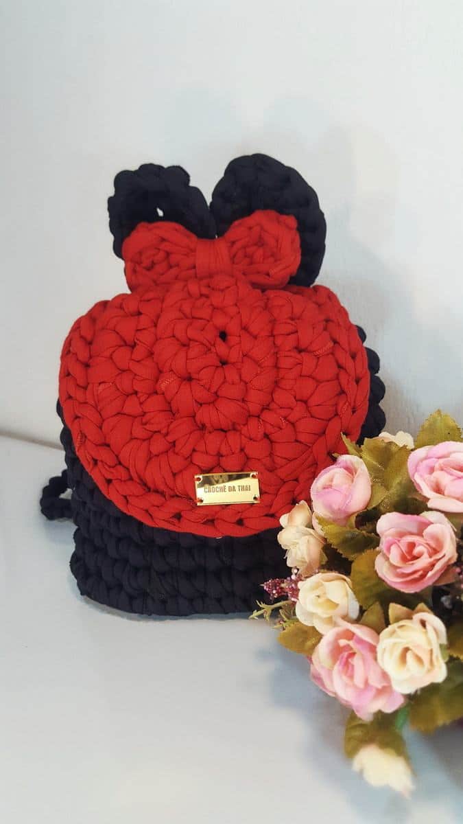 Mochila Minnie preta e vermelha