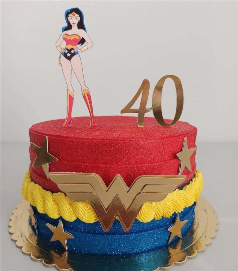 Bolo Mulher Maravilha: +80 modelos para criar uma festa superpoderosa ...