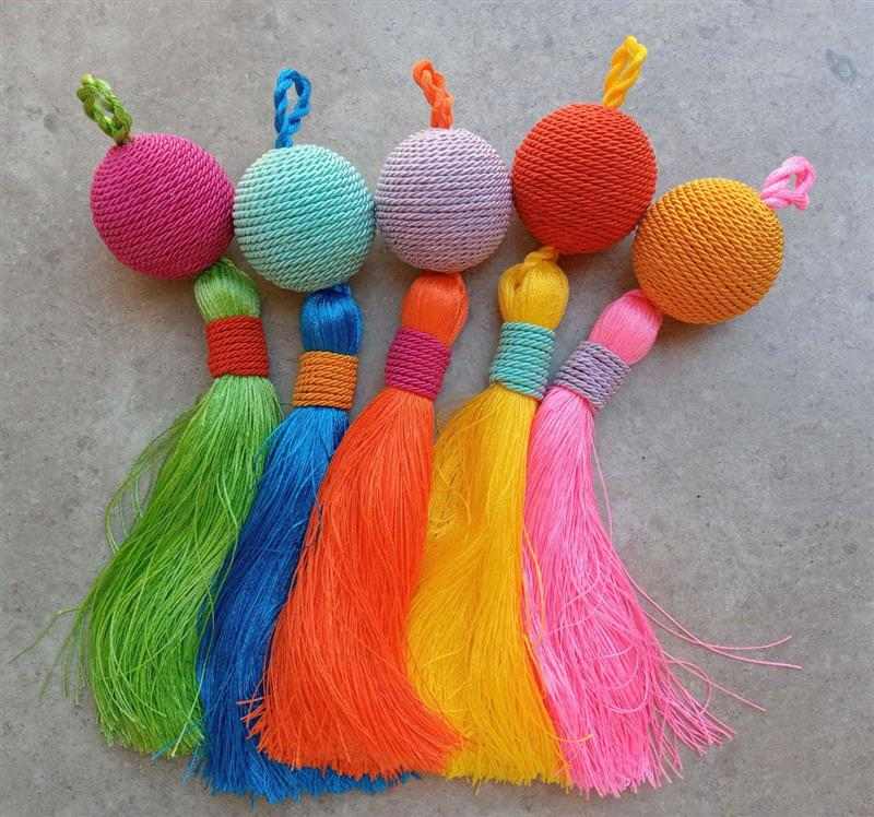 Tassel com bola