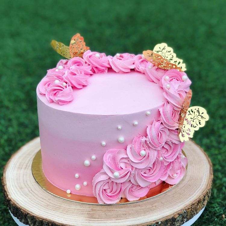 Bolo de borboletas: +95 modelos que parecem obras de arte - Artesanato  Passo a Passo!  Melhores bolos de aniversário, Bolos de aniversário cor de  rosa, Bolos de aniversário