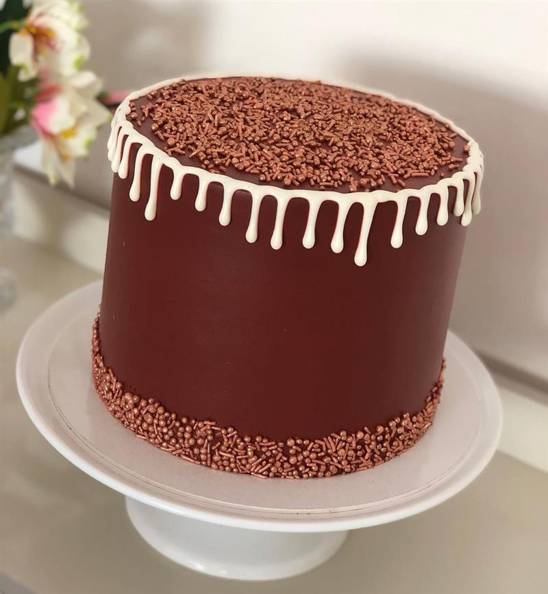 bolo de aniversario para homem de chocolate