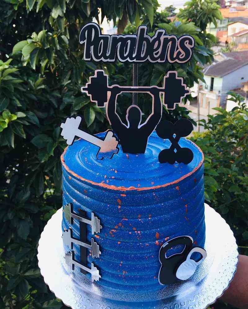 bolo de aniversario para homem fitness