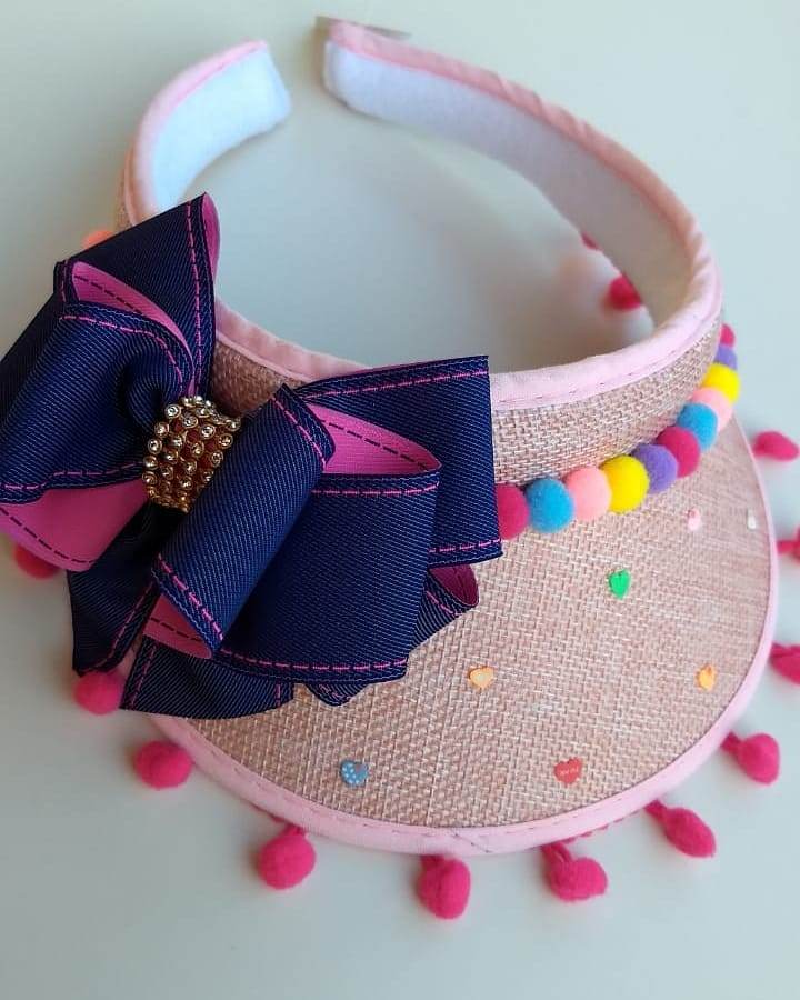 Viseira infantil de praia com laço
