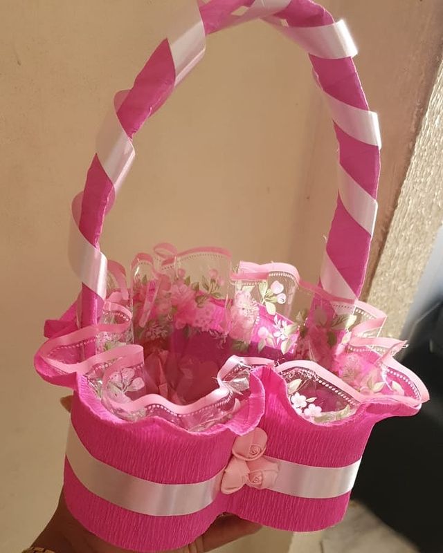 como fazer cesta de papelão para o dia das mães