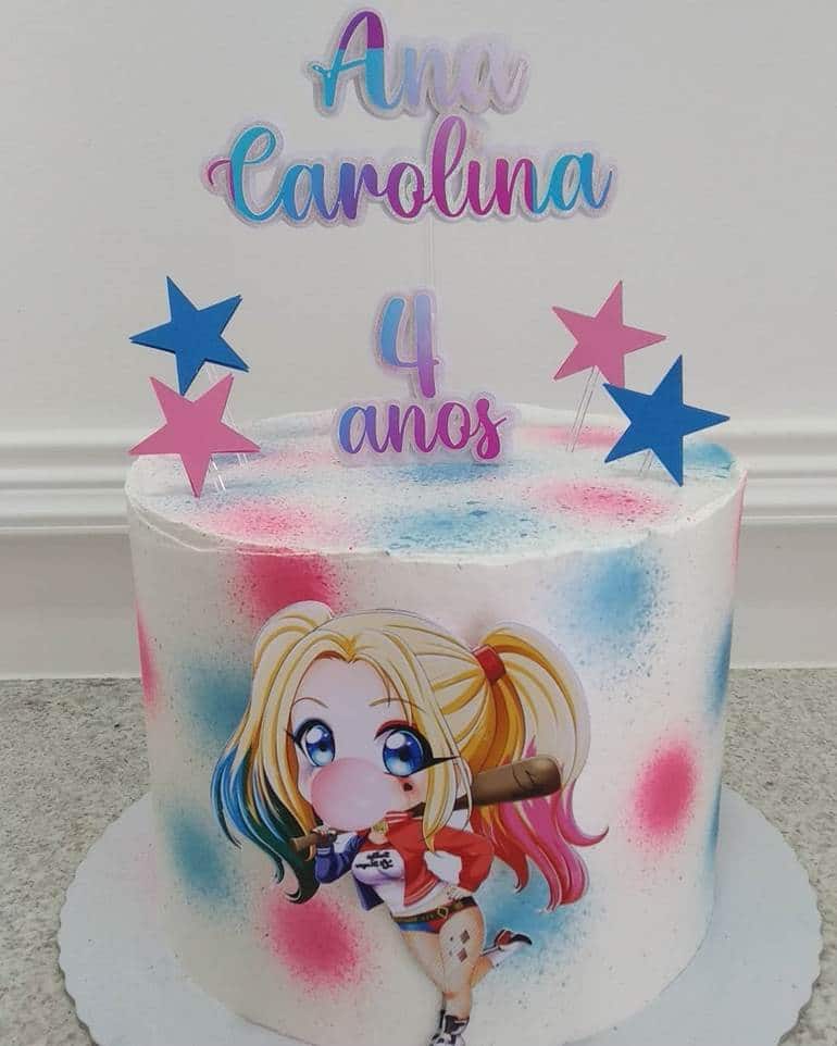 branco para aniversario de 4 anos