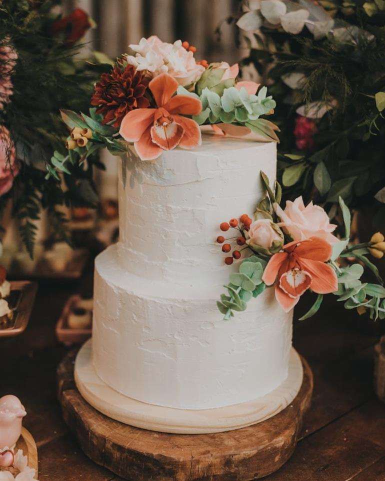 bolo de casamento bonito