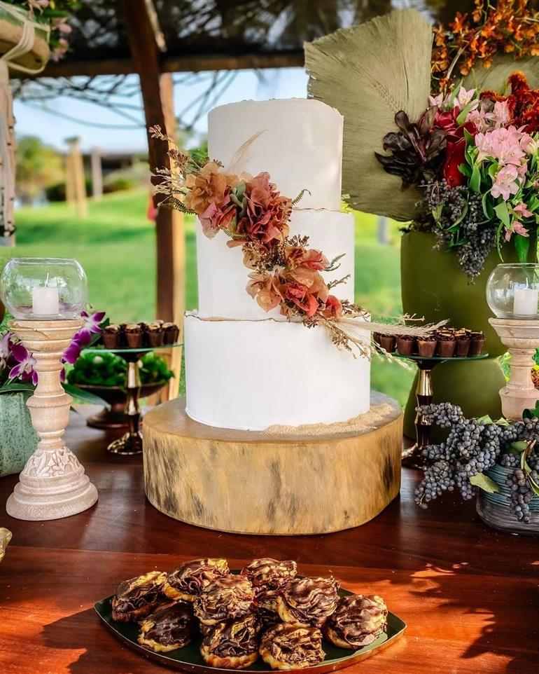 Bolo de casamento de chantilly 