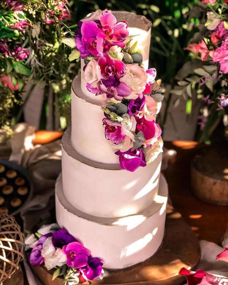 bolo de casamento chique