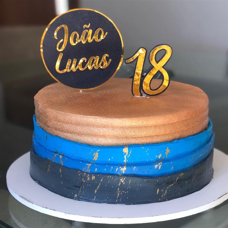 bolo de 18 anos masculino