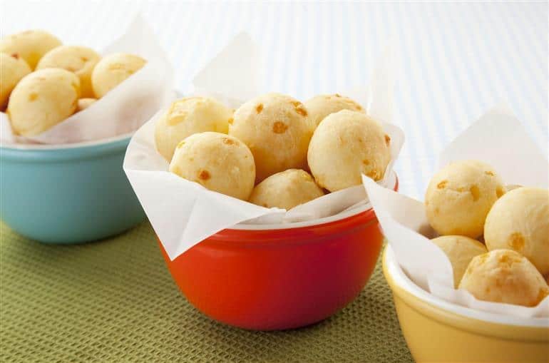 Mini pão de queijo