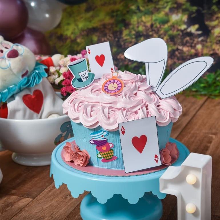 Bolo Smash The Cake Alice no País das Maravilhas 